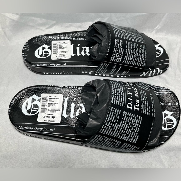 John Galliano slides - Picture 4 of 4